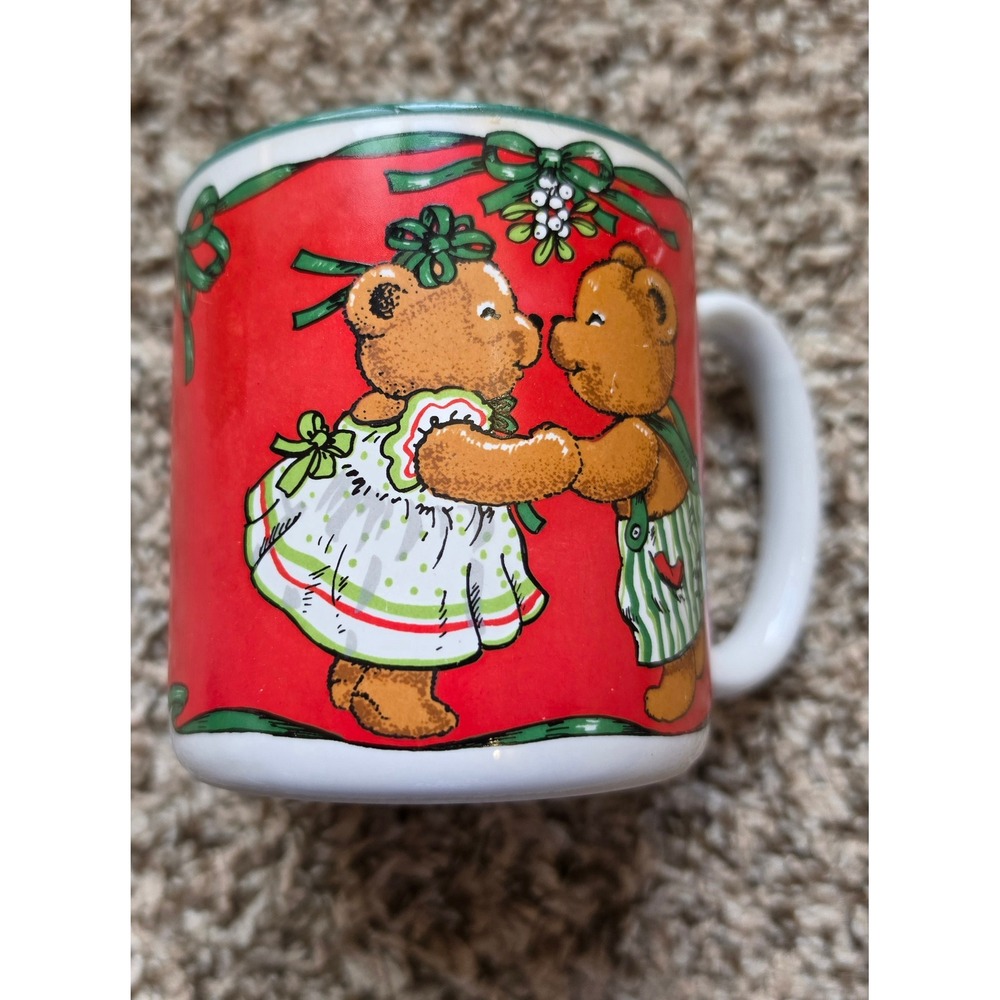 Vintage 1989 Potpourri Press Christmas Teddy Bear Mug Mistletoe Red Green Korea